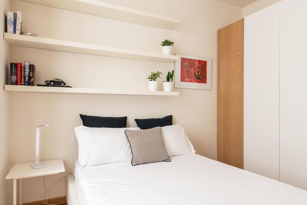 Studio Apartment Brera Милан Экстерьер фото